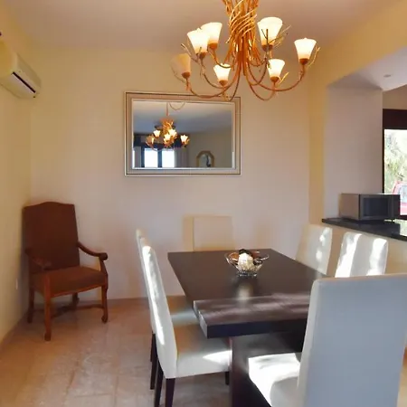 3 Bedroom Diyala With Private Pool And Sea Views Aphrodite Hills Villa